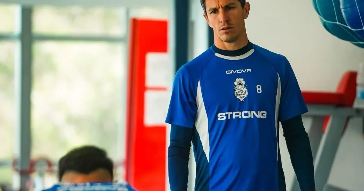 FÚTBOL PROFESIONAL | Gimnasia define el equipo en Estancia Chica para recibir a Atlético Tucumán en el Bosque