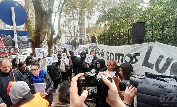 A 10 años del femicidio de Lucía Pérez, sus padres reclaman justicia
