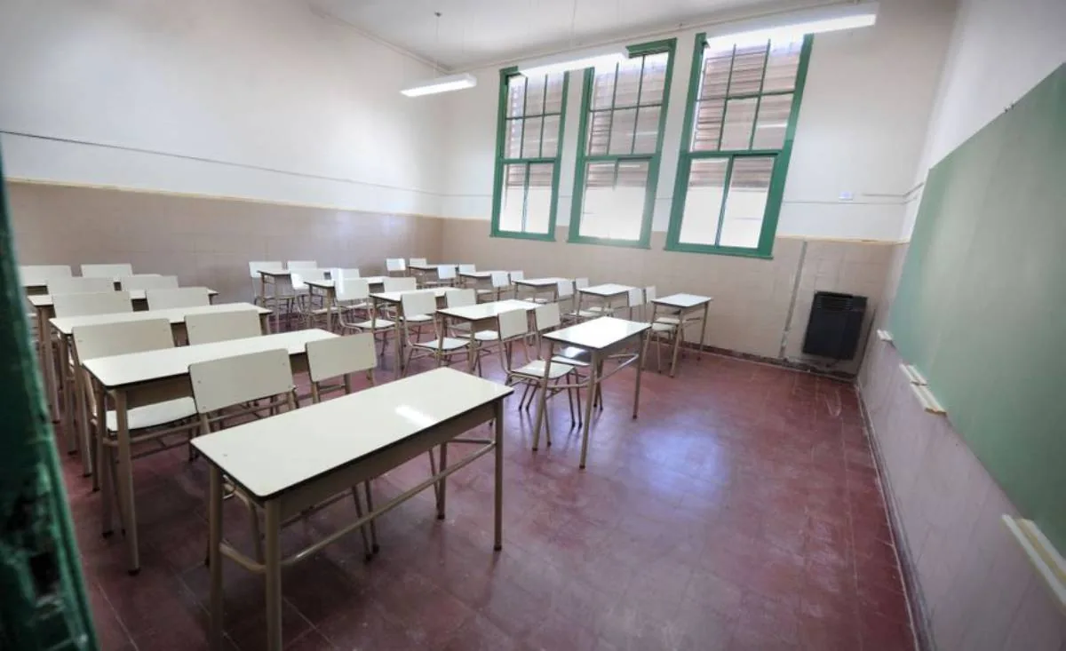 CONFLICTIVIDAD DOCENTE | La Provincia endurece su postura frente a los paros docentes y analiza quitas salariales