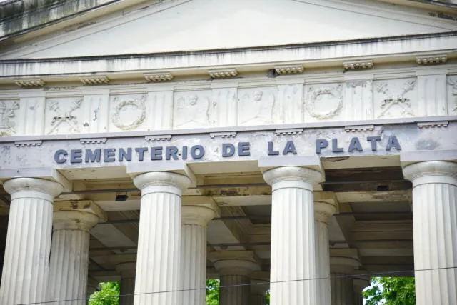 PATRIMONIO URBANO | El Cementerio Municipal inicia un censo de bóvedas con ultimátum