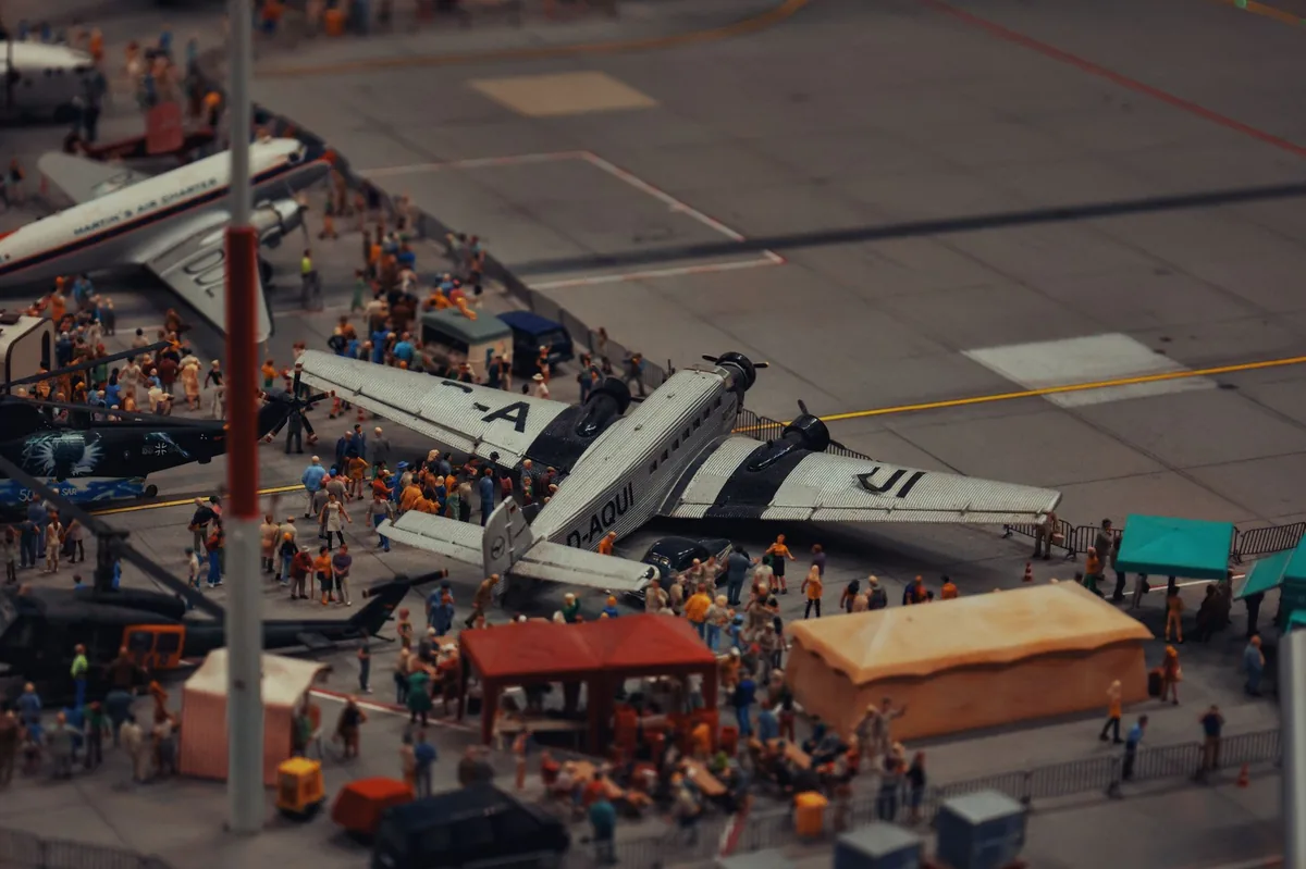 NEGOCIOS Y PODER | Prórroga millonaria: extienden la concesión de aeropuertos hasta 2049
